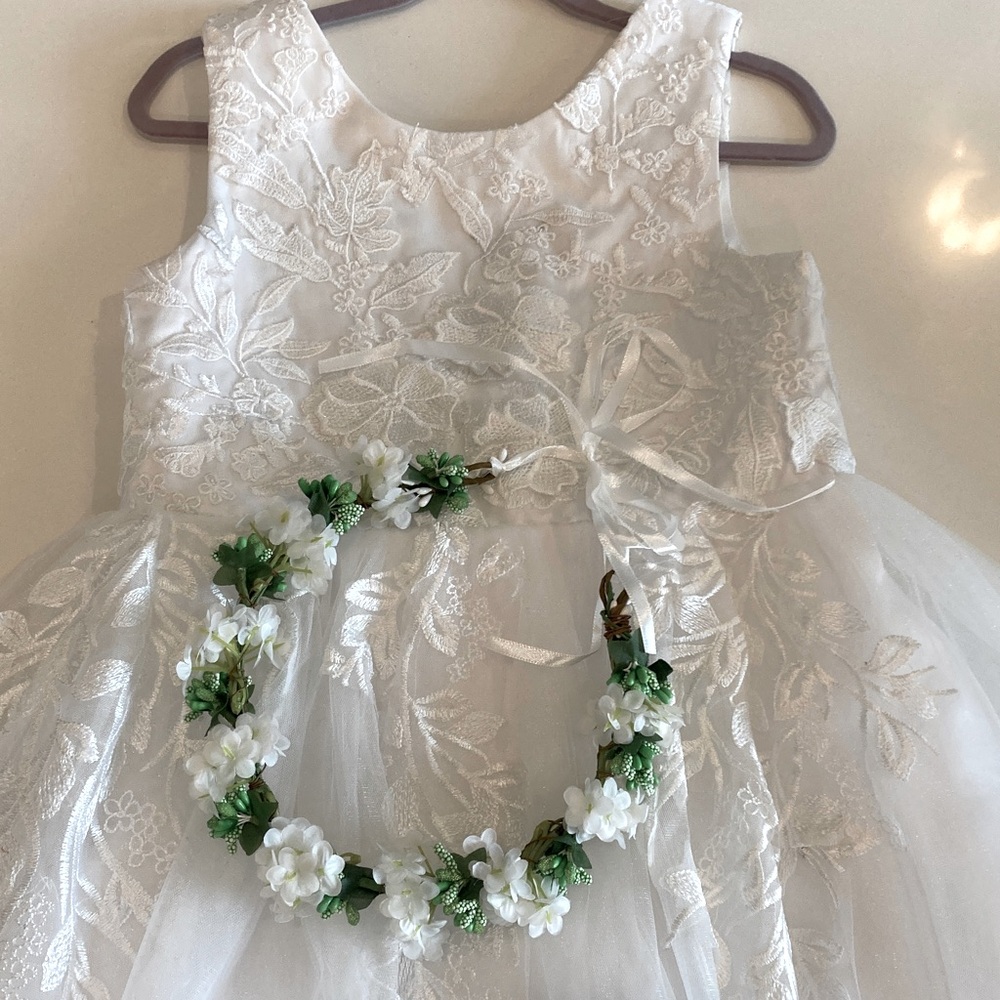 JJ’s House A-line Scoop Floor-Length Tulle Lace Flower Girl Dress, Size 9